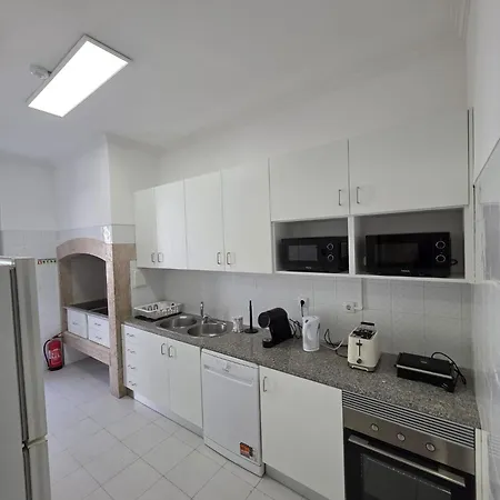 Almirante Homes - 1 Δωμάτια σε οικογενειακή κατοικία *